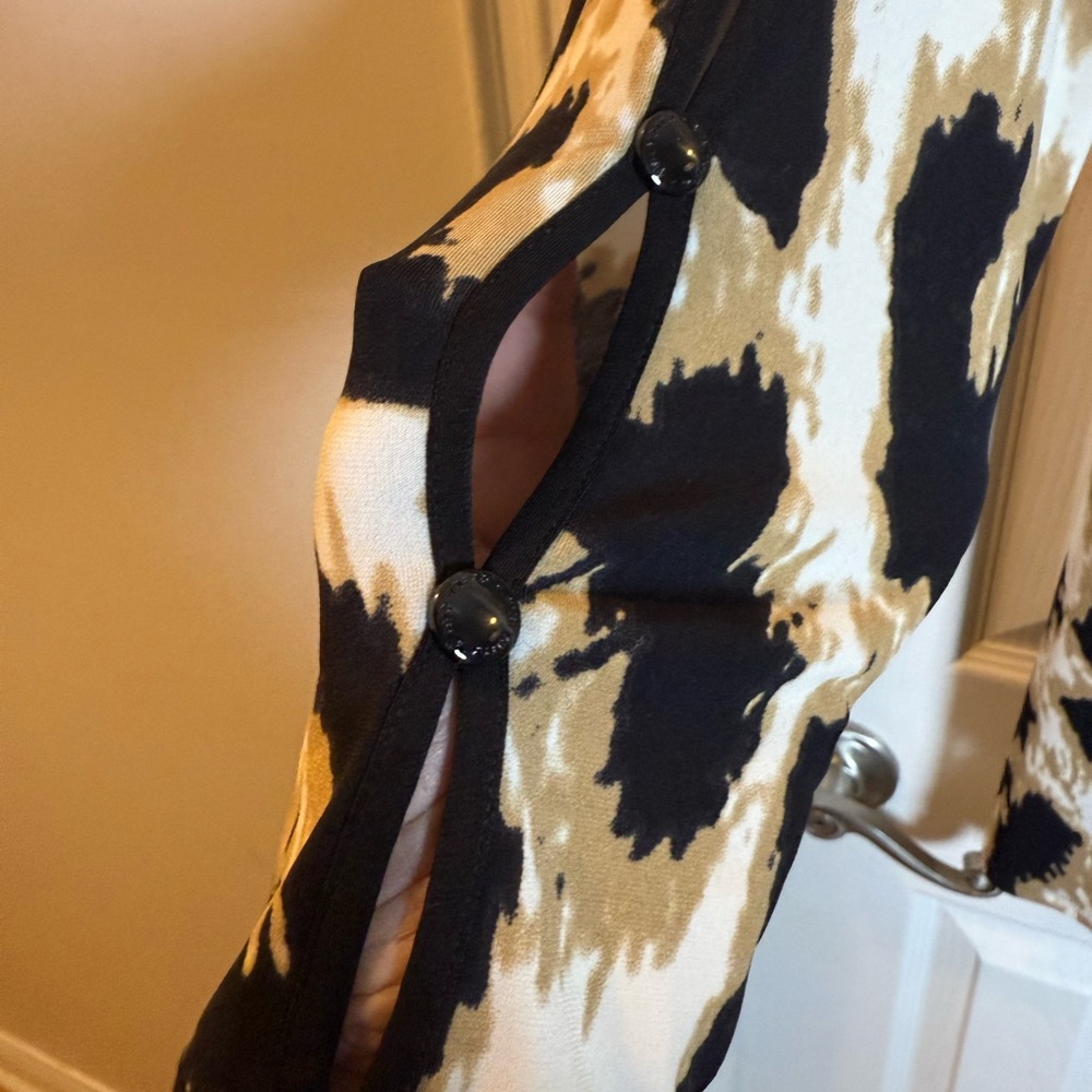 Eva Varro Ladies Tunic Top
Blouse Size S Artsy Abstract Colorful Statement - Picture 6 of 9